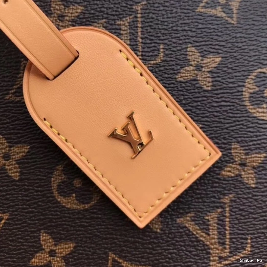 Vuitton BOITE CHAPEAU PETITE Louis 0731